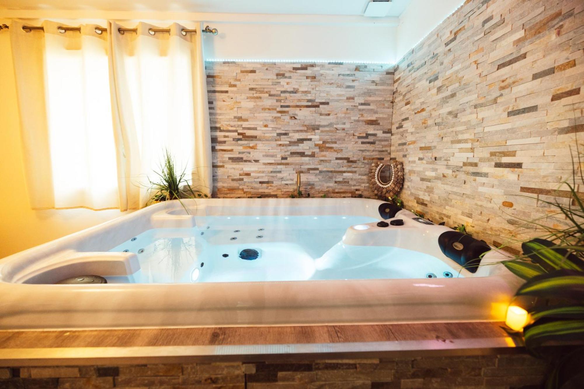 Suite And Spa La Perla Bianca Grabels Eksteriør bilde