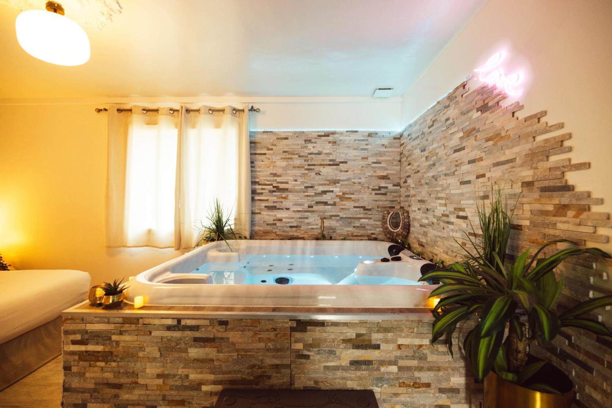 Suite And Spa La Perla Bianca Grabels Eksteriør bilde